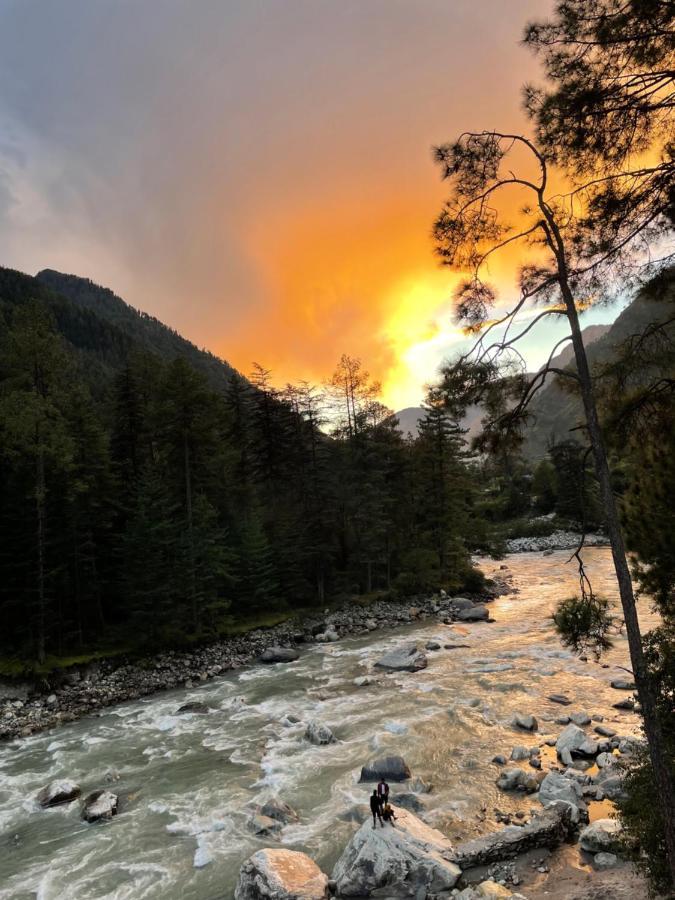 Wabi Sabi Riverside Hostel Kasol Εξωτερικό φωτογραφία